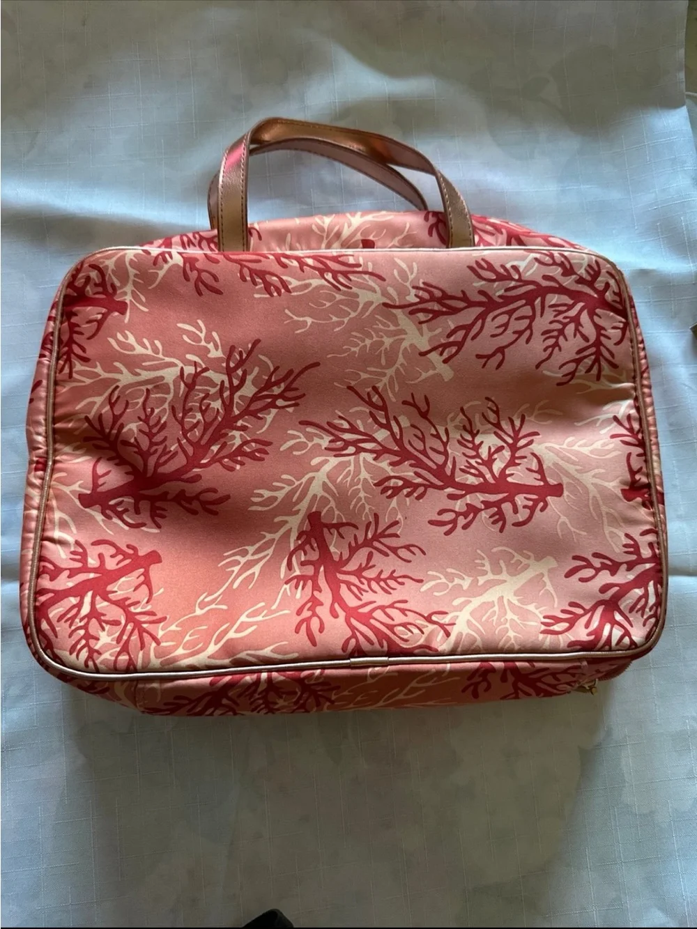 Stylish Coral-Print Travel Tote Bag - Coral